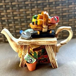 Vintage Paul Gardner’s Teapot Made in England